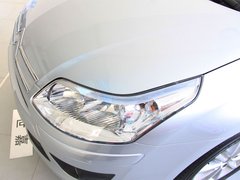 2010款 两厢 2.0L 自动 时尚型