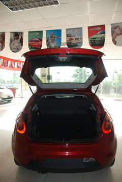 2009款 1.4T 自动 豪华版