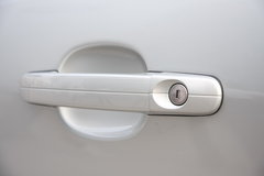 2011款 三厢 1.8L 自动 时尚型