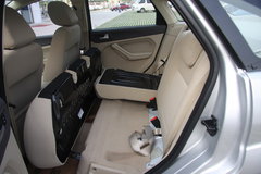 2011款 三厢 1.8L 自动 时尚型