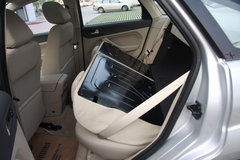 2011款 三厢 1.8L 自动 时尚型