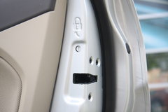 2011款 三厢 1.8L 自动 时尚型