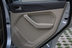 2011款 三厢 1.8L 自动 时尚型