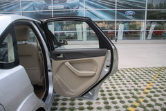 2011款 三厢 1.8L 自动 时尚型