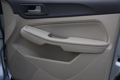2011款 三厢 1.8L 自动 时尚型