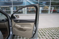2011款 三厢 1.8L 自动 时尚型