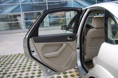 2011款 三厢 1.8L 自动 豪华型