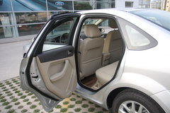 2011款 三厢 1.8L 自动 豪华型