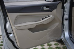 2011款 三厢 1.8L 自动 豪华型