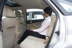 2011款 三厢 1.8L 自动 豪华型
