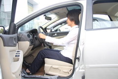 2011款 三厢 1.8L 自动 豪华型