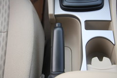 2011款 三厢 1.8L 自动 豪华型