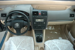 2009款 2.0L 自动 真皮版
