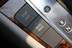 2009款 2.0L 自动 真皮版