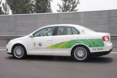 2009款 2.0L 自动 真皮版