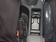 2010款 2.4L 自动 旗舰版