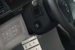 2009款 3.8L 自动 旗舰版