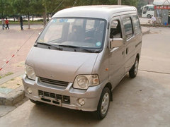 2009款 570 5.7 自动 增配版 8座