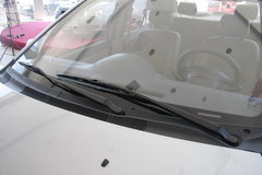 2009款 三厢 1.5L AMT 旗舰型