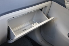 2009款 三厢 1.5L AMT 旗舰型