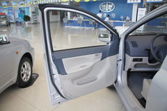 2009款 三厢 1.5L AMT 旗舰型