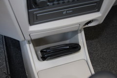 2009款 三厢 1.5L AMT 旗舰型