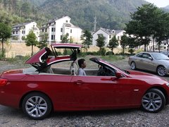 2011款 320i 2.0L 双门轿跑车