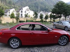 2011款 320i 2.0L 双门轿跑车