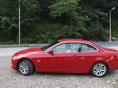 2011款 320i 2.0L 双门轿跑车