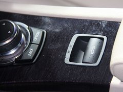 2011款 320i 2.0L 双门轿跑车