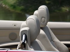 2011款 320i 2.0L 双门轿跑车