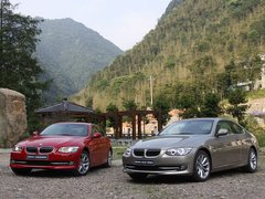 2011款 320i 2.0L 双门轿跑车