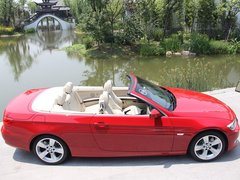 2011款 320i 2.0L 双门轿跑车