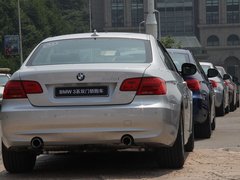 2011款 320i 2.0L 双门轿跑车