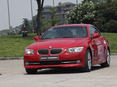 2011款 320i 2.0L 双门轿跑车