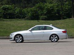 2011款 320i 2.0L 双门轿跑车