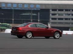 2011款 320i 2.0L 双门轿跑车