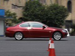 2011款 320i 2.0L 双门轿跑车