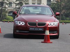 2011款 320i 2.0L 双门轿跑车