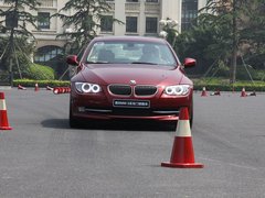 2011款 320i 2.0L 双门轿跑车