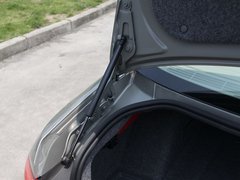 2011款 320i 2.0L 双门轿跑车