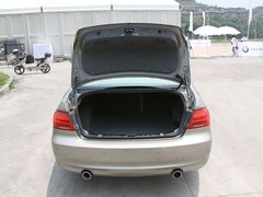 2011款 320i 2.0L 双门轿跑车