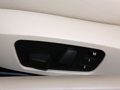 2011款 320i 2.0L 双门轿跑车
