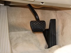 2011款 320i 2.0L 双门轿跑车