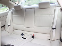 2011款 320i 2.0L 双门轿跑车