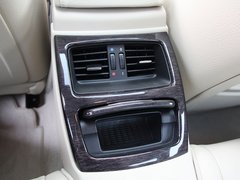 2011款 320i 豪华型