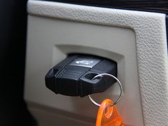 2011款 320i 豪华型