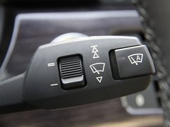 2011款 320i 豪华型