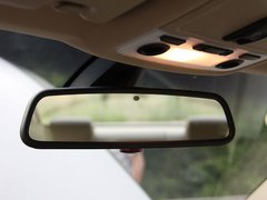 2011款 320i 豪华型