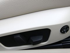 2011款 320i 豪华型